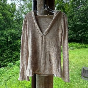 Roxy hooded knit sweater with front pocket. Size:  Medium. Cream/tan in color
